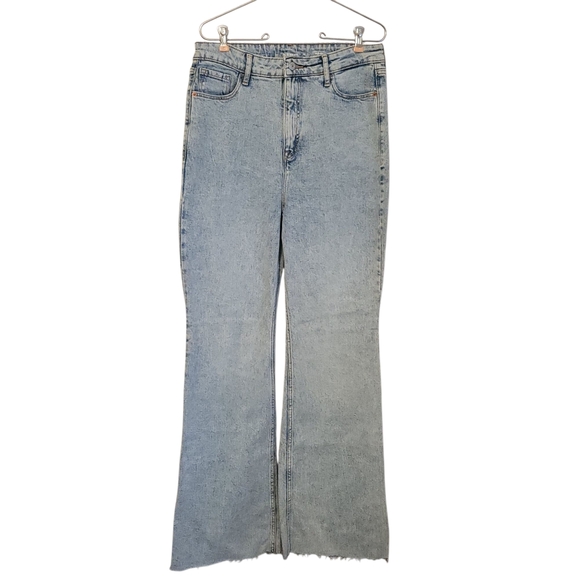 Old Navy Higher High Rise Flare Jeans, Size 10 - Picture 3 of 7